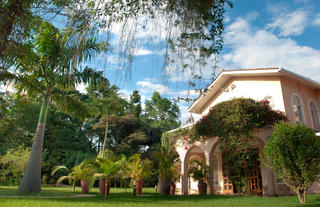 Our lush gardens at House of Waine welcome you