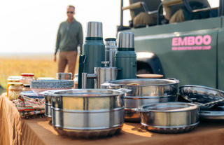 Emboo Bush Breakfast with Electric Land Rover