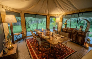 Naibor Wilderness Dining