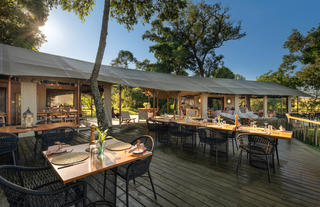 Rekero Camp - Dining on the Deck 