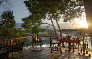 Rekero Camp - Sundowners on the Deck