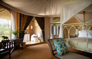 Tent Interior and en-suite bathroom