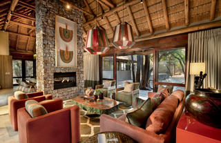 Morukuru River House - Living