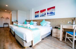 Palau Hotel - tripple room