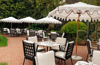 Outside dining @ The Salt Road Houghton