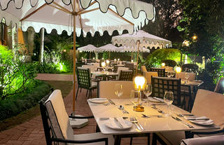 Outside dining @ The Salt Road Houghton