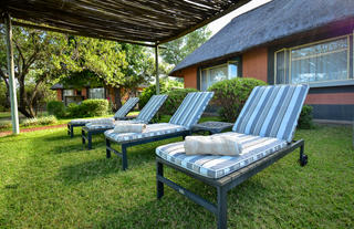 King / twin interleading room exterior