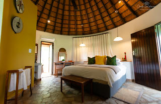 King / twin room interior