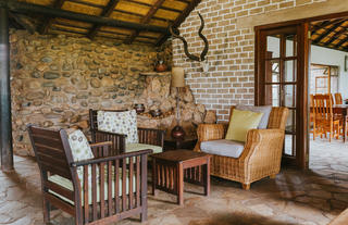Bar Sitting area