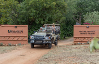 Game drive departing