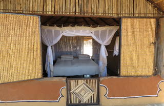 Massasanya Camp - Chalet
