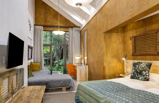 Superior Suite No 11