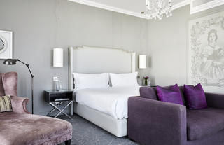 Queen Victoria Hotel | Premium Room
