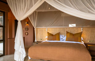 Luxury tent 