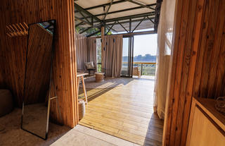 Premium room