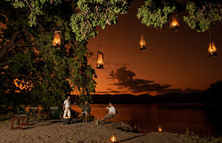 Mana River Camp - Camp Sunset Drinks