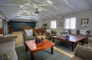 Casual Guest Lounge