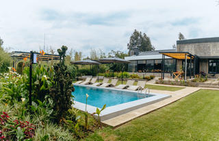 Swimming Pool & Gardens