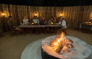 Safari Moon Bush Boma