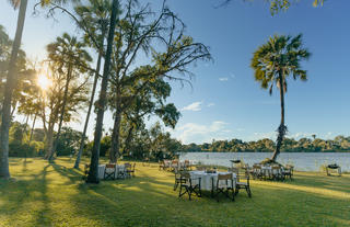 Riverside Dining - Group set up