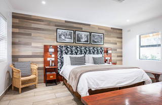 Deluxe King/Twin Room