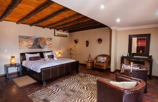 Zebra Kalahari Lodge 