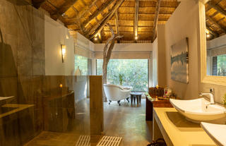 Family suite bathroom