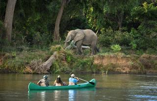 Lolebezi Canoeing