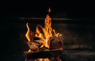 The Robberg Beach Lodge - View Deck Fireplace