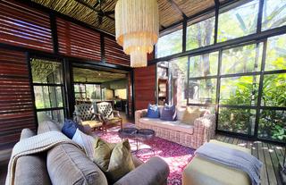 Mukwa Cottage 2 Seating Area