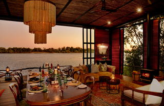 Mukwa River Lodge - River Lounge