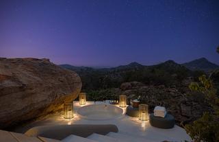 outdoor bath at Carissa house