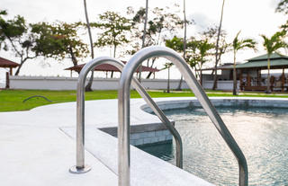 The outdoor swimming pool 