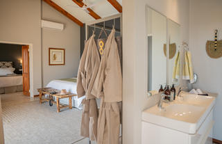 Walkers Plains Camp Family Room