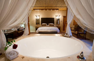 Honeymoon Suite