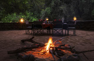 Mkhaya Game Reserve - Stone Camp