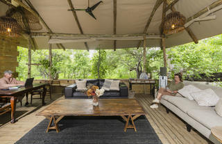 MmaTsebe Wi-fi Lounge