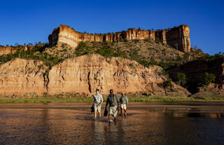 Walking safari near Chilojo cliffs