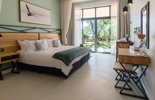 Waterfalls Lodge, Guest Room