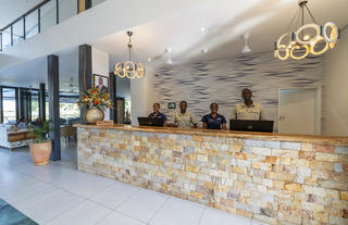 Waterfalls Lodge - Reception 