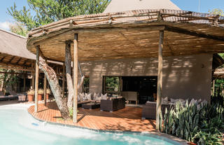 Moditlo River Lodge pool