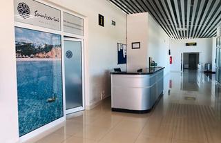 Santorini private airport lounge