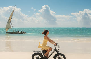 Enjoy electric beach bicycles