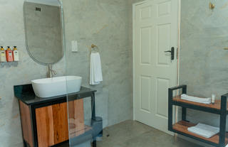 Executive Bathroom