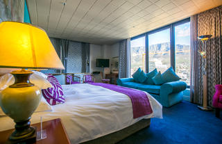 Cape Town Lodge Hotel