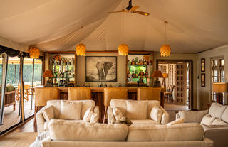 Kulu Ora Bar & Lounge