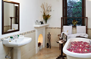 Luxurious Bathroom