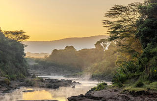 River sunsets, House in the Wild