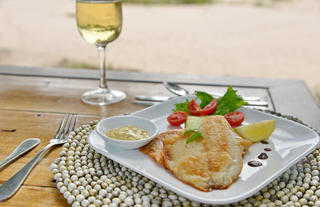 Chundu Island - Dining