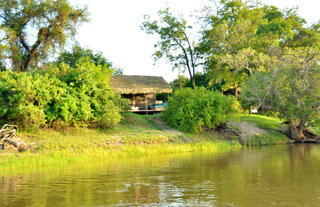 Chundu Island - Family Riverview Suite